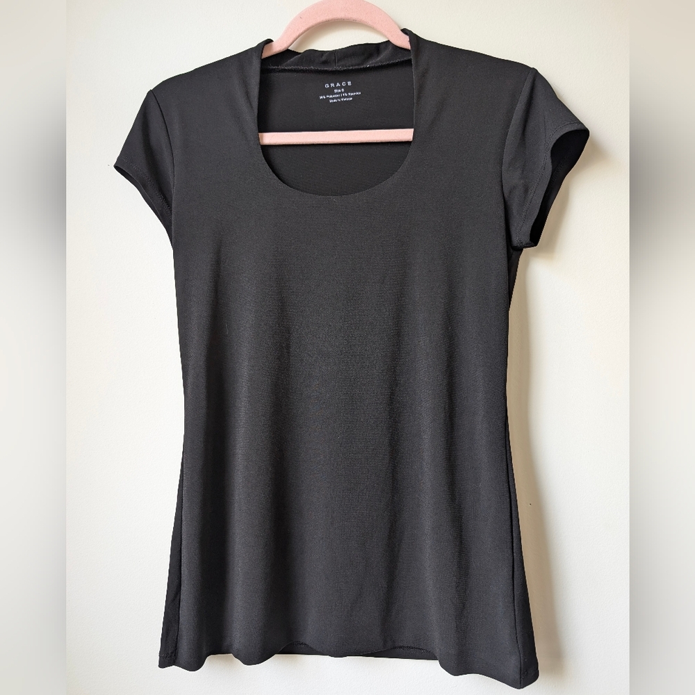 Grace Black Scoop Neck Stretch Short Sleeve Blouse Size Small